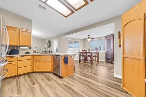 13931 Falling Leaf Rd, Apple Valley, CA 92307 photo 10