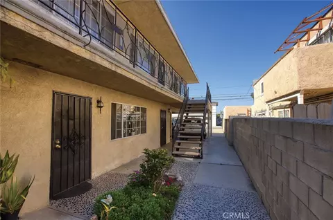 12155 Pine St, Norwalk, CA 90650 photo 2