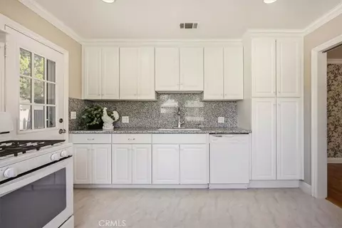 Kitchen - 808 E Lemon, Glendora, CA 91741 photo 4 of 5