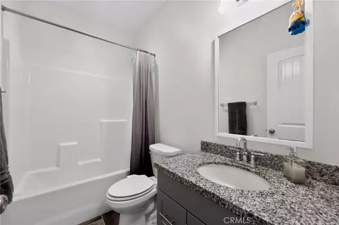 Bath - 14027 Casetta Dr, Beaumont, CA 92223 photo 1 of 2