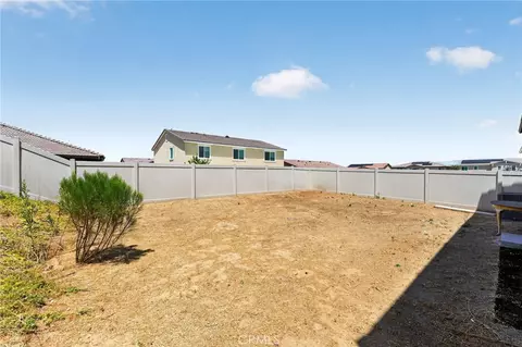 Exterior - 14027 Casetta Dr, Beaumont, CA 92223 photo 4 of 7