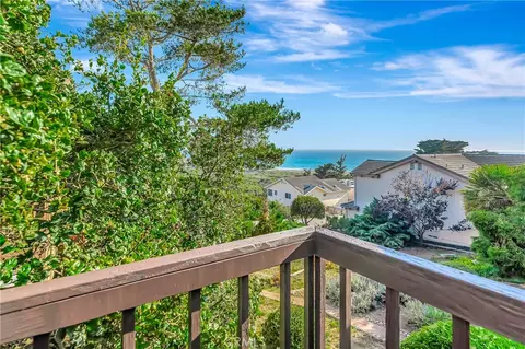 View/Area - 470 Wellington, Cambria, CA 93428 photo 2 of 10