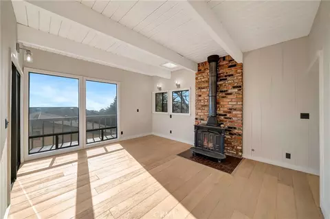 Living - 470 Wellington, Cambria, CA 93428 photo 8 of 12