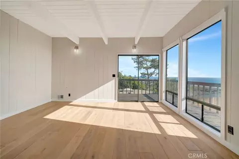 Living - 470 Wellington, Cambria, CA 93428 photo 11 of 12