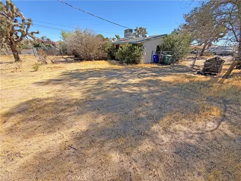Exterior - 7426 Elata, Yucca Valley, CA 92284 photo 4 of 7
