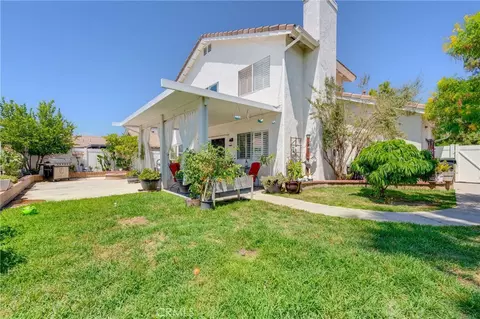 Exterior - 1121 Country Pl, Redlands, CA 92374 photo 5 of 7