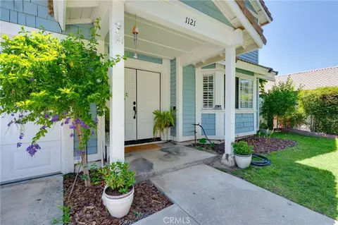Exterior - 1121 Country Pl, Redlands, CA 92374 photo 2 of 7