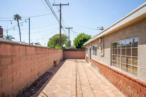Exterior - 7934 Comolette, Downey, CA 90242 photo 6 of 6