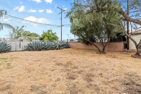 Exterior - 5609 Bandera, Montclair, CA 91763 photo 9 of 14