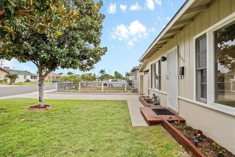 Exterior - 5609 Bandera, Montclair, CA 91763 photo 5 of 14