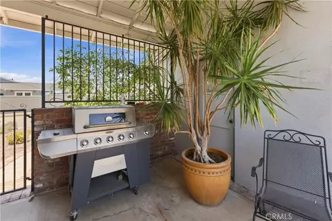 Exterior - 903 E Dalton, Glendora, CA 91741 photo 11 of 17