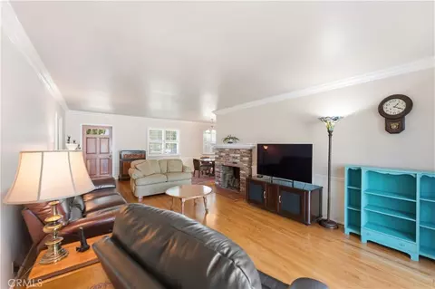 Living - 903 E Dalton, Glendora, CA 91741 photo 3 of 4
