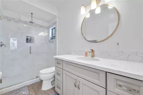 Bath - 22418 Akers, Perris, CA 92570 photo 4 of 7