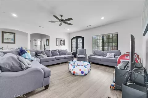 Living - 22418 Akers, Perris, CA 92570 photo 1 of 1