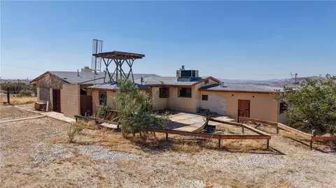 Exterior - 25435 Skyline Dr, Apple Valley, CA 92308 photo 5 of 5