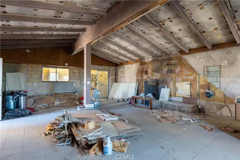 Living - 25435 Skyline Dr, Apple Valley, CA 92308 photo 1 of 2