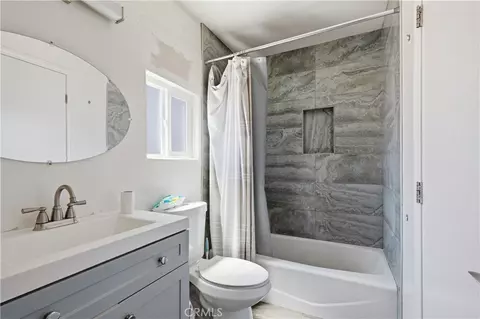 Bath - 7375 Chapman, Goleta, CA 93117 photo 1 of 4