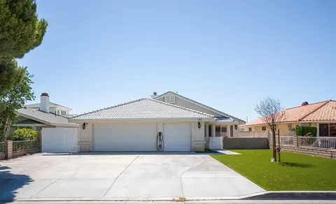26249 Fleet Ln, Helendale, CA 92342 photo 1