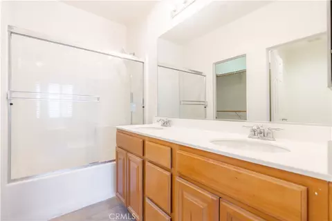 Bath - 3880 Polk St #A, Riverside, CA 92505 photo 1 of 1
