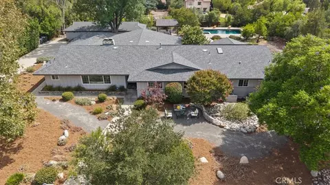 938 E Pomello Dr, Claremont, CA 91711