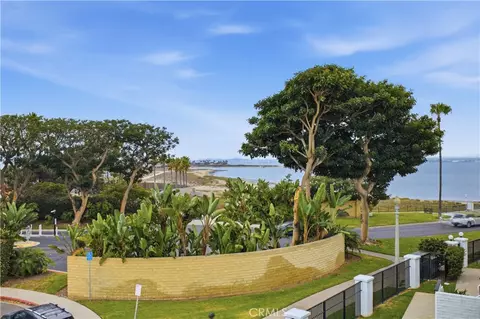 View/Area - 22 Montego Ct, Coronado, CA 92118 photo 4 of 10