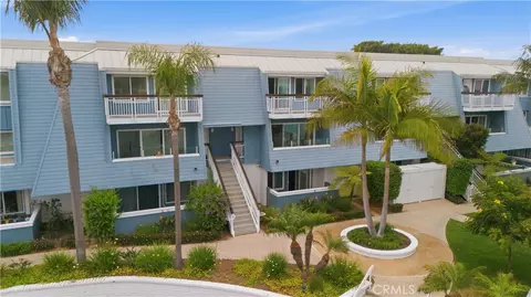 Exterior - 22 Montego Ct, Coronado, CA 92118 photo 4 of 10