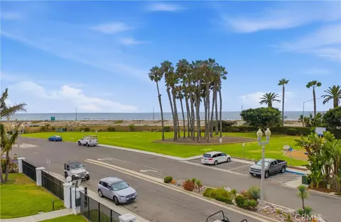 Exterior - 22 Montego Ct, Coronado, CA 92118 photo 2 of 10