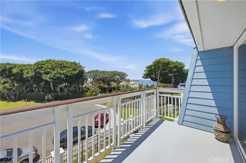 Exterior - 22 Montego Ct, Coronado, CA 92118 photo 3 of 10
