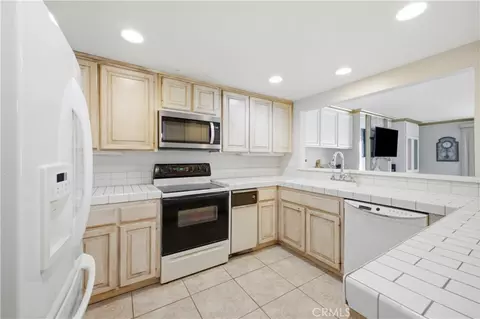 Kitchen - 22 Montego Ct, Coronado, CA 92118 photo 3 of 6