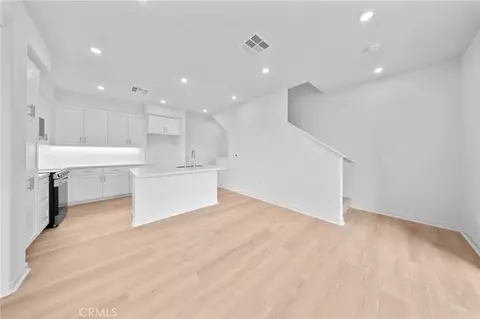 Entry Way - 731 E Route 66, Glendora, CA 91740 photo 1 of 4