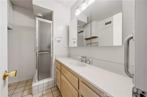 Bath - 711 E Cypress, Glendora, CA 91741 photo 3 of 3
