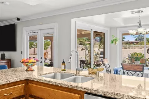 Kitchen - 15093 Mandan, Apple Valley, CA 92307 photo 4 of 5