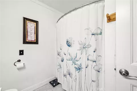 Bath - 15093 Mandan, Apple Valley, CA 92307 photo 3 of 3