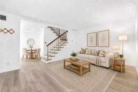 7301 Lennox Ave #D13, Van Nuys, CA 91405