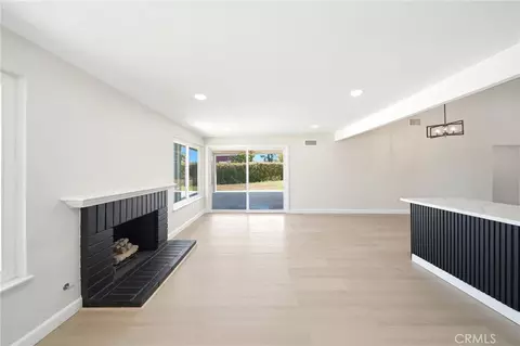 Living - 3073 Joshua Tree, Riverside, CA 92503 photo 9 of 13