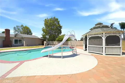 Exterior - 3073 Joshua Tree, Riverside, CA 92503 photo 7 of 12