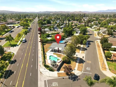 View/Area - 3073 Joshua Tree, Riverside, CA 92503 photo 5 of 6