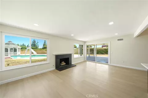Living - 3073 Joshua Tree, Riverside, CA 92503 photo 10 of 13