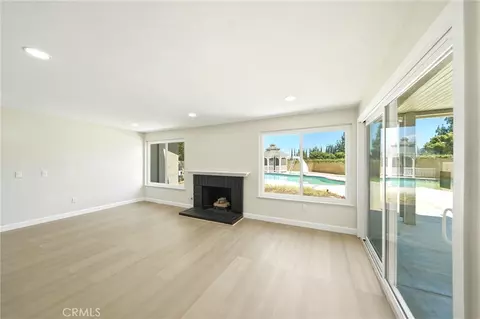 Living - 3073 Joshua Tree, Riverside, CA 92503 photo 11 of 13