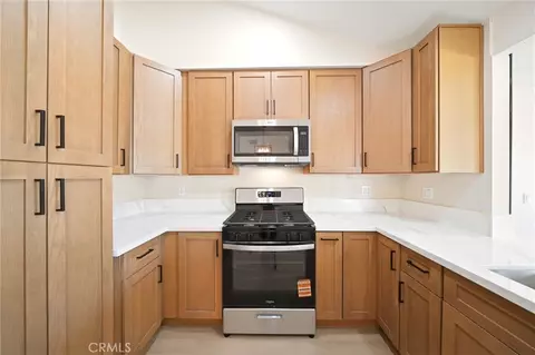 Kitchen - 3073 Joshua Tree, Riverside, CA 92503 photo 2 of 5