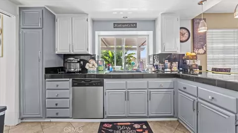 Kitchen - 1860 Coolidge St, Corona, CA 92879 photo 1 of 3