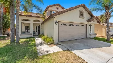 1860 Coolidge St, Corona, CA 92879