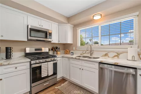 Kitchen - 525 S S Frst, Rialto, CA 92316 photo 2 of 2