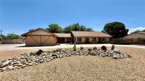 13275 Shawnee, Apple Valley, CA 92308 photo 1