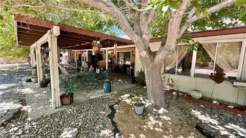 13275 Shawnee, Apple Valley, CA 92308 photo 2