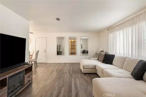 Living - 11345 Otowi Rd, Apple Valley, CA 92308 photo 2 of 2