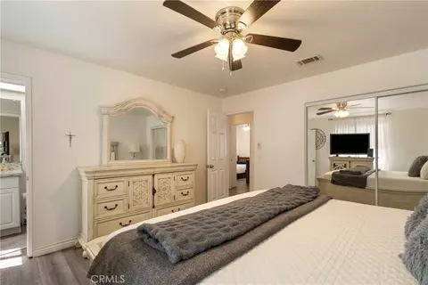 Bedroom - 11345 Otowi Rd, Apple Valley, CA 92308 photo 2 of 4