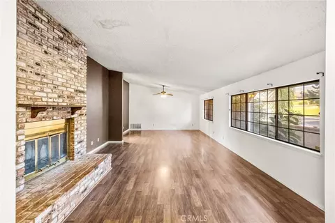 Living - 36164 Serape Dr, Yucaipa, CA 92399 photo 2 of 7