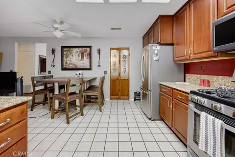 Kitchen - 1423 Purdue, Upland, CA 91786 photo 4 of 6