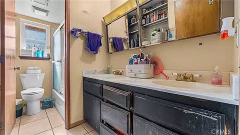 Bath - 19381 Kinai, Apple Valley, CA 92307 photo 3 of 3